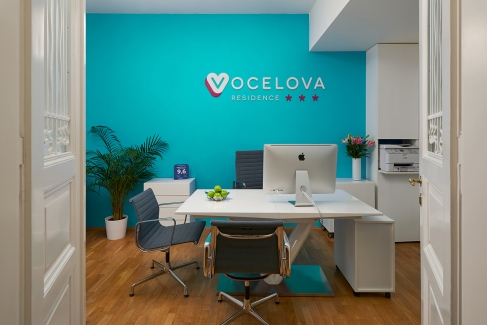 Lobby, office and lift 5